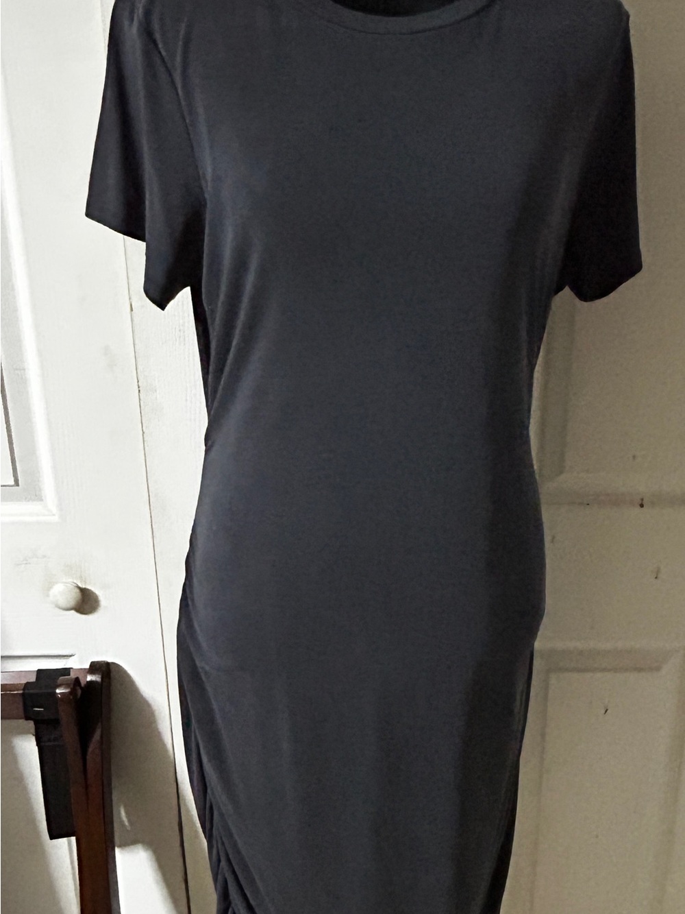 Express Classic Short-Sleeve Luxe Jersey Midi Dress in Charcoal